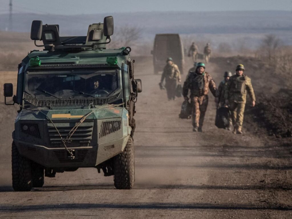 All-out war will be costly and both sides will try to avoid it, researcher says