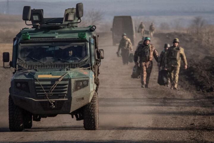 All-out war will be costly and both sides will try to avoid it, researcher says
