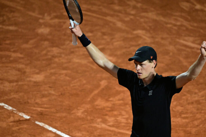 Jannik Sinner’s run continues at the Italian Open with third consecutive win