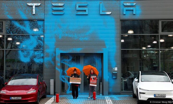 Auf Wiedersehen! Are Germans done with Tesla?