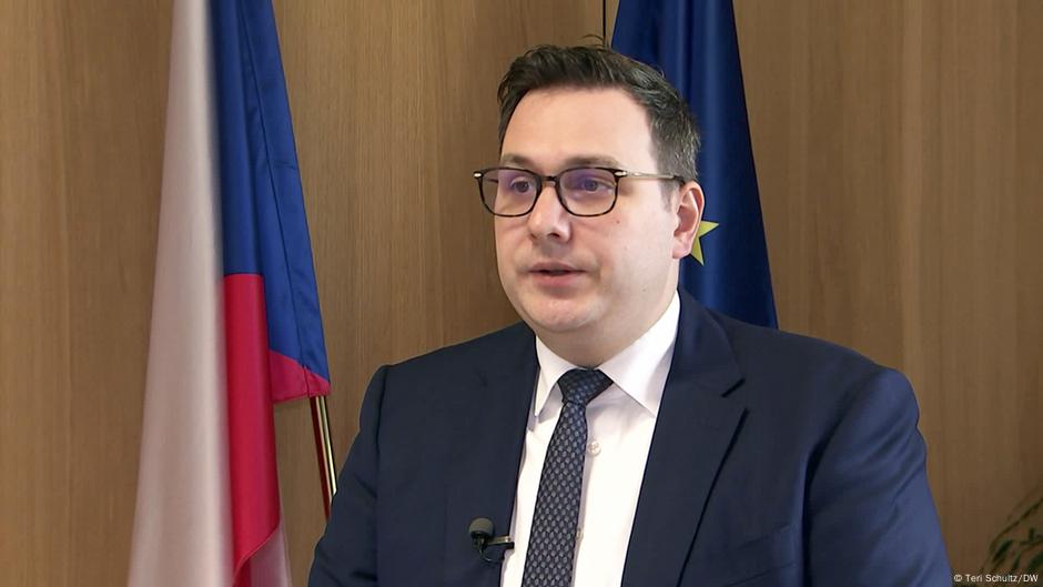 DW speaks to Czech FM on Russian aggression, hybrid warfare