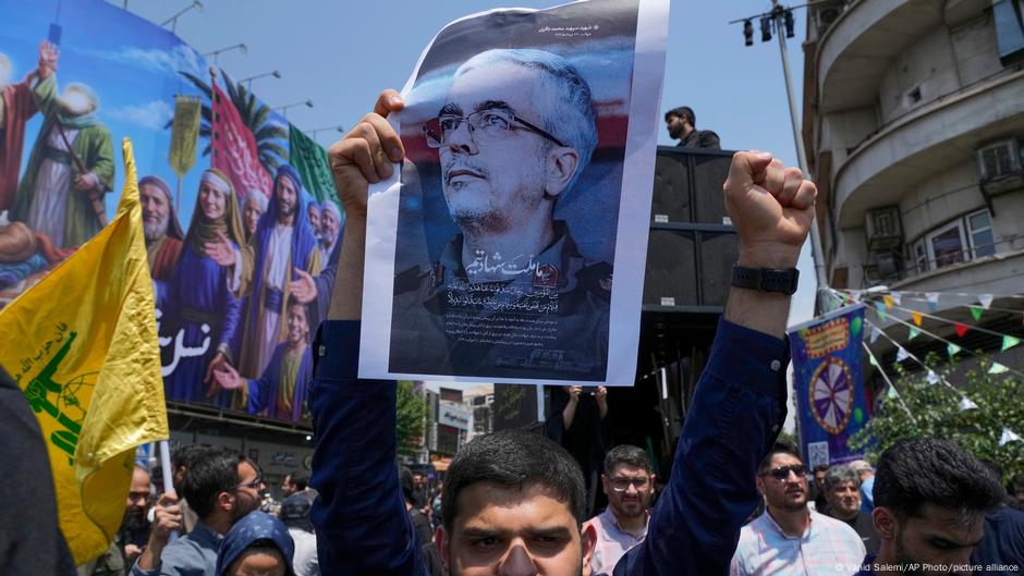 Iranians protest Israeli strikes