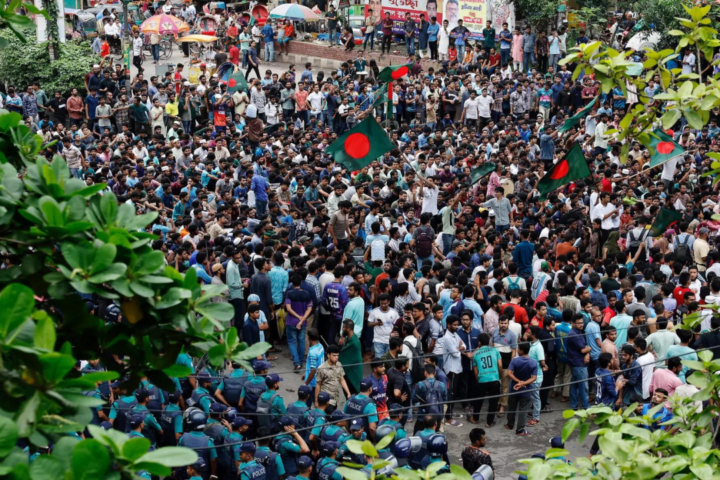 Bangladesh suspends mobile internet after student protests