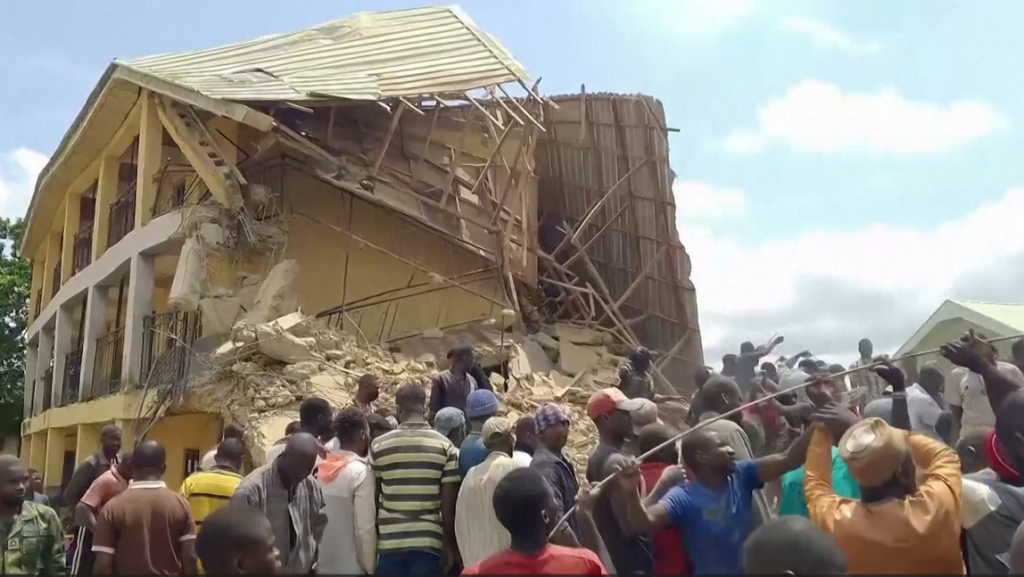 Dozens of students dead after school building collapses in Plateau