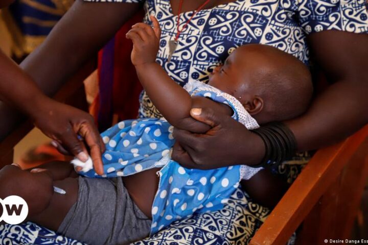 Cameroon starts first malaria vaccination program for children