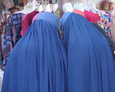 Harsh dress codes hamper Afghan women's rights