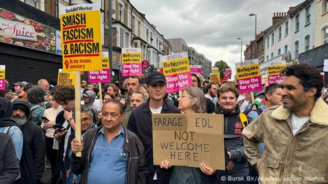 Far-right riots unsettle UK's Muslim community