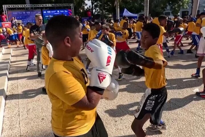 Young Cubans throw jabs at boxing masterclass