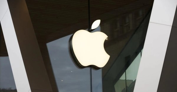 Top EU court orders Apple to pay €13bn in back taxes