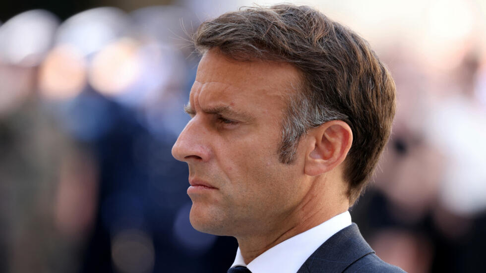 The long wait for a new French prime minister