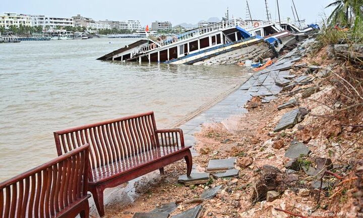 Vietnam: Cleanup begins in wake of Typhoon Yagi