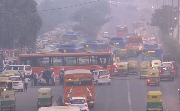 Delhi, Mumbai choke on thick smog as India’s air quality raises health concerns