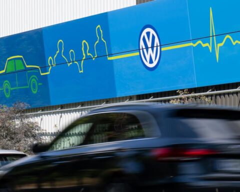 German automaker Volkswagen faces unprecedented crisis