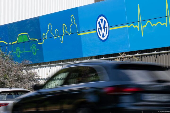 German automaker Volkswagen faces unprecedented crisis