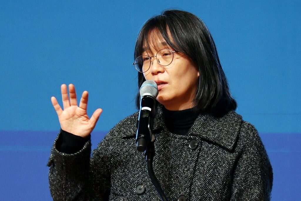 Han Kang wins South Korea's first Nobel Prize in Literature