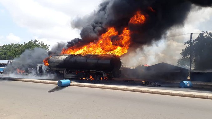 Large fire after fuel tanker explodes in Nigeria, killing 94 people