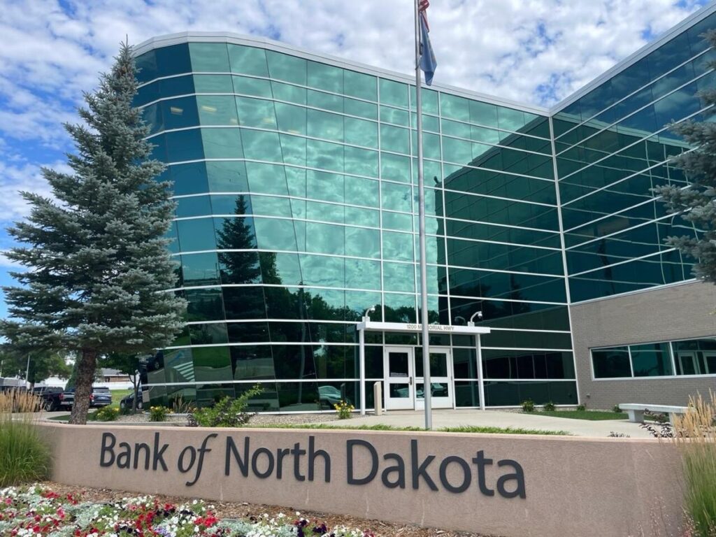 North Dakota banks on renewables