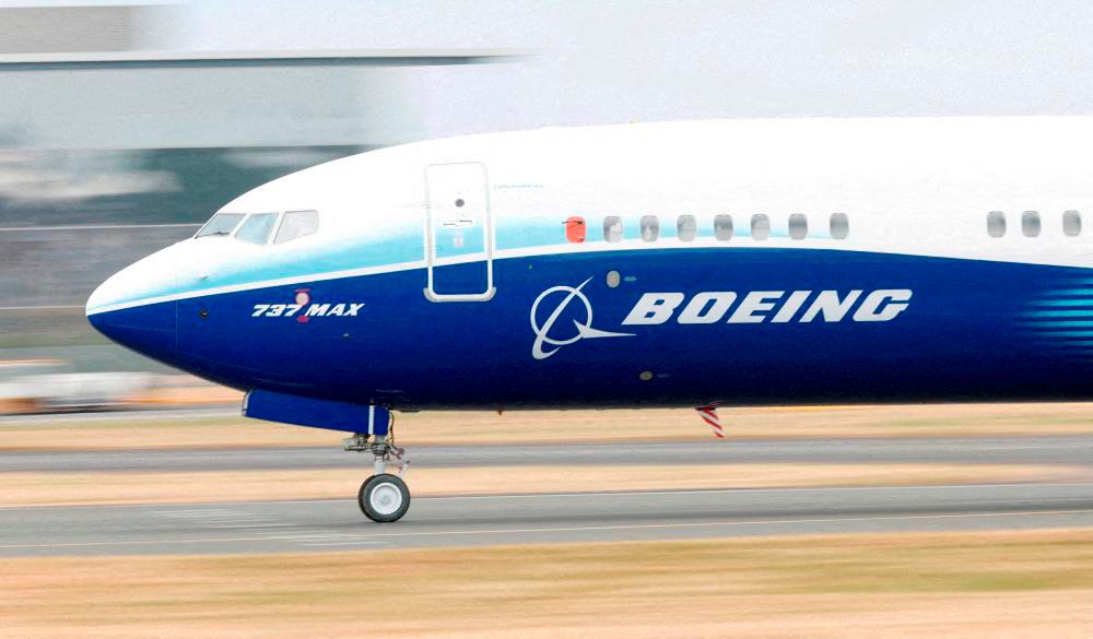 Strike-hit Boeing announces $6.2 billion loss in third quarter