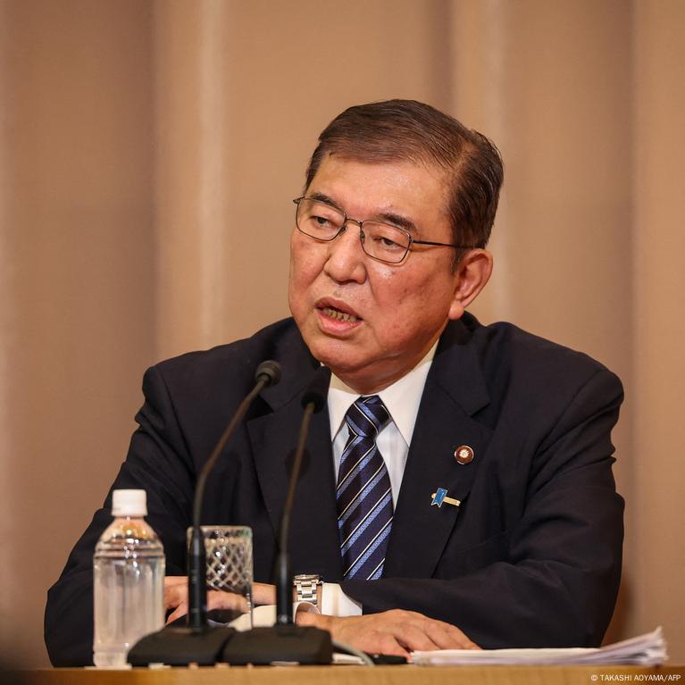 Former Defense Minister Ishiba set to become Japan's new PM