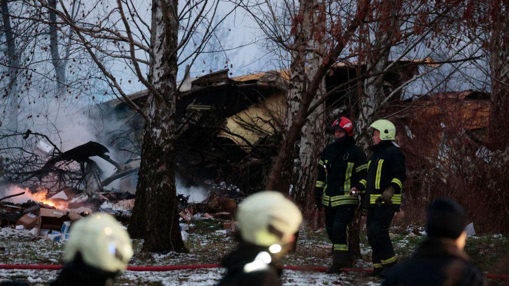 Moment of cargo plane crash in Lithuania