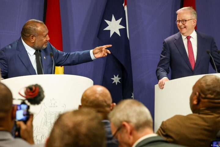 Australia and Papua New Guinea strike deals to counter China