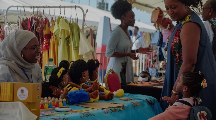 Senegal's toy makers thrive during the Christmas season