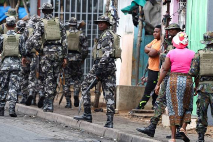 Police say 33 dead, 1,500 escaped in Mozambique prison riot