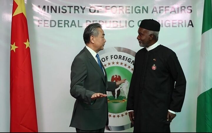 China's foreign minister visits Nigeria