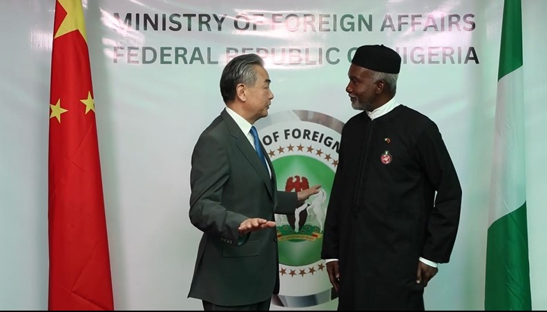 China's foreign minister visits Nigeria