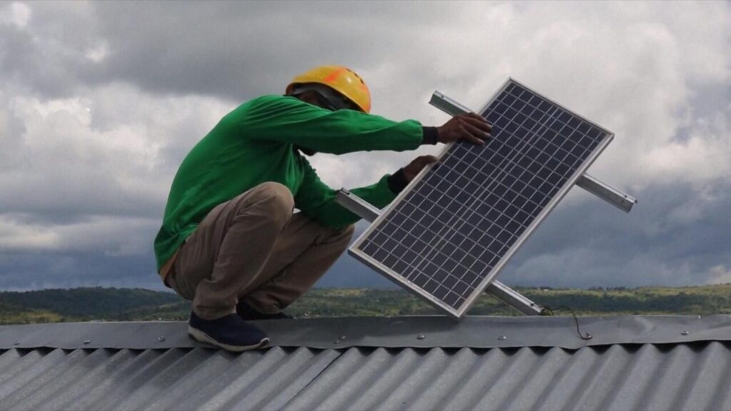 Off-grid solar energy holds key to narrowing energy access gap in Africa