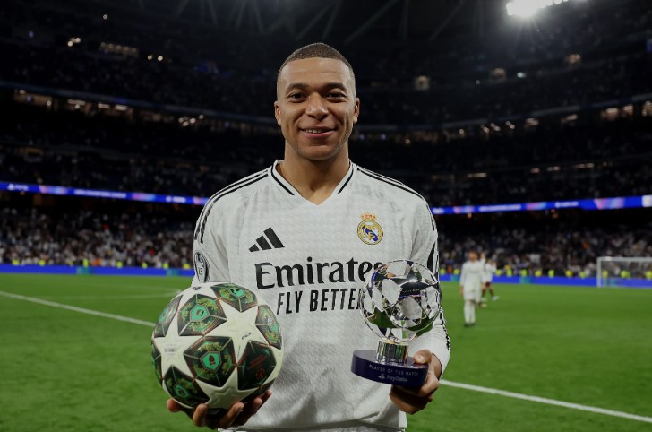 'Magnifique': Papers react to Kylian Mbappe's stunning Champions League hat-trick