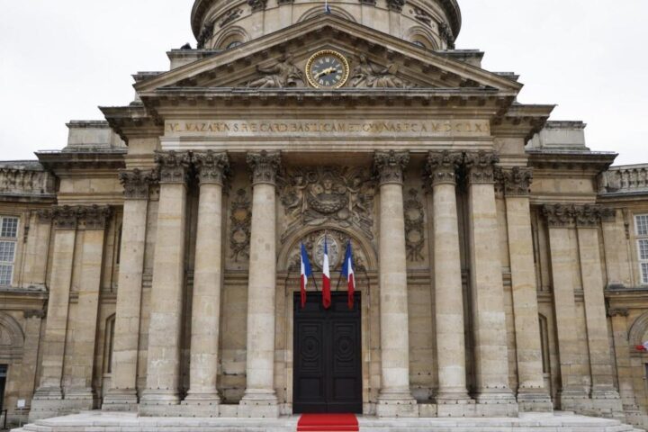 A rare peek behind the scenes of the Académie française