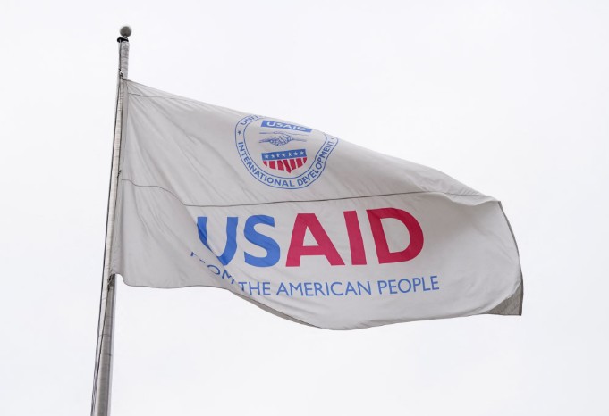 Risk of 2,000 new HIV infections a day after US aid freeze, UN says