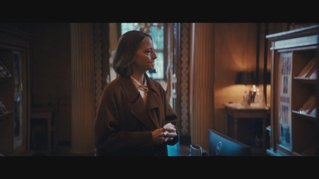 Arts24 in Cannes: Jodie Foster speaks fluent French in Croisette comeback
