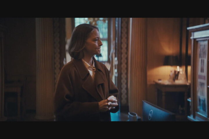 Arts24 in Cannes: Jodie Foster speaks fluent French in Croisette comeback