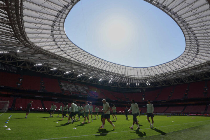 Man United and Tottenham face off in all-English Europa League final