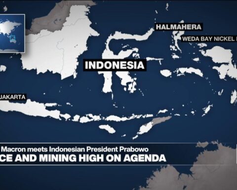 Mining and defence industries benefit from Macron's visit to Indonesia
