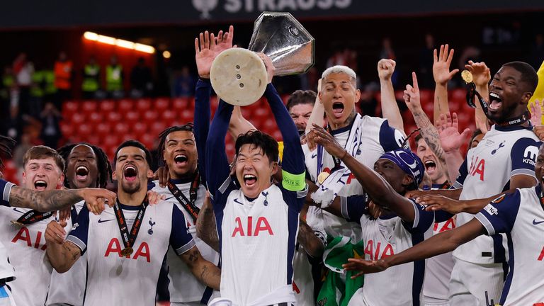 Tottenham beat Manchester United to win Europa League and save their season