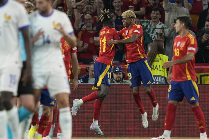 Spain beat France in a 9-goal thriller to book a spot in Nations League final